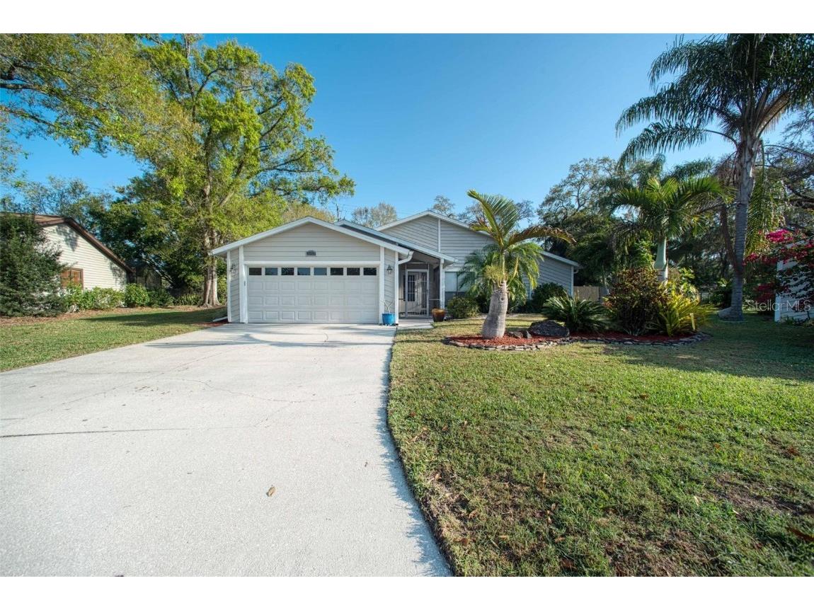 8108 Glenbrooke Place Sarasota FL 34243 A4563075 image1