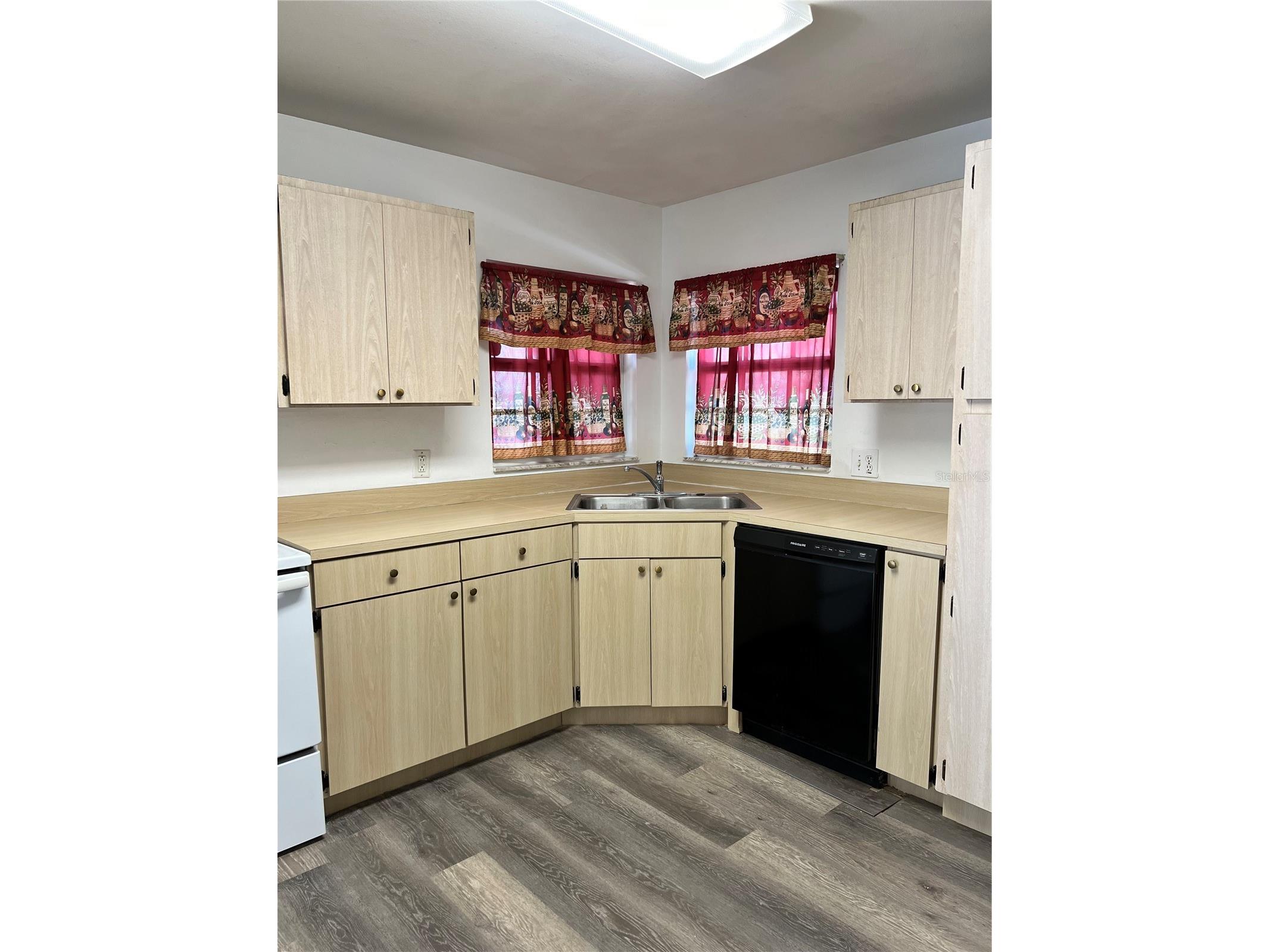 8108 Riverboat Drive Tampa FL 33637 TB8413912 image9