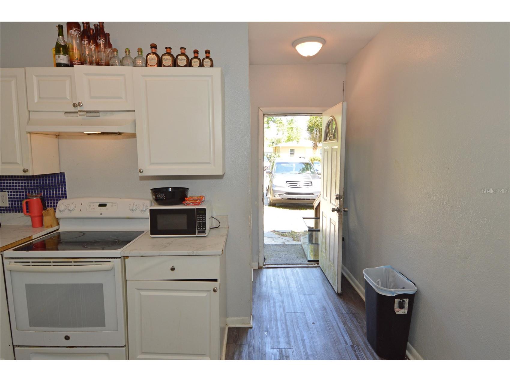 811 18th Avenue S Saint Petersburg FL 33705 TB8493787 image16