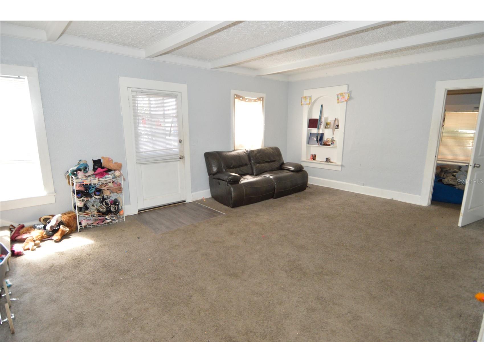 811 18th Avenue S Saint Petersburg FL 33705 TB8493787 image22