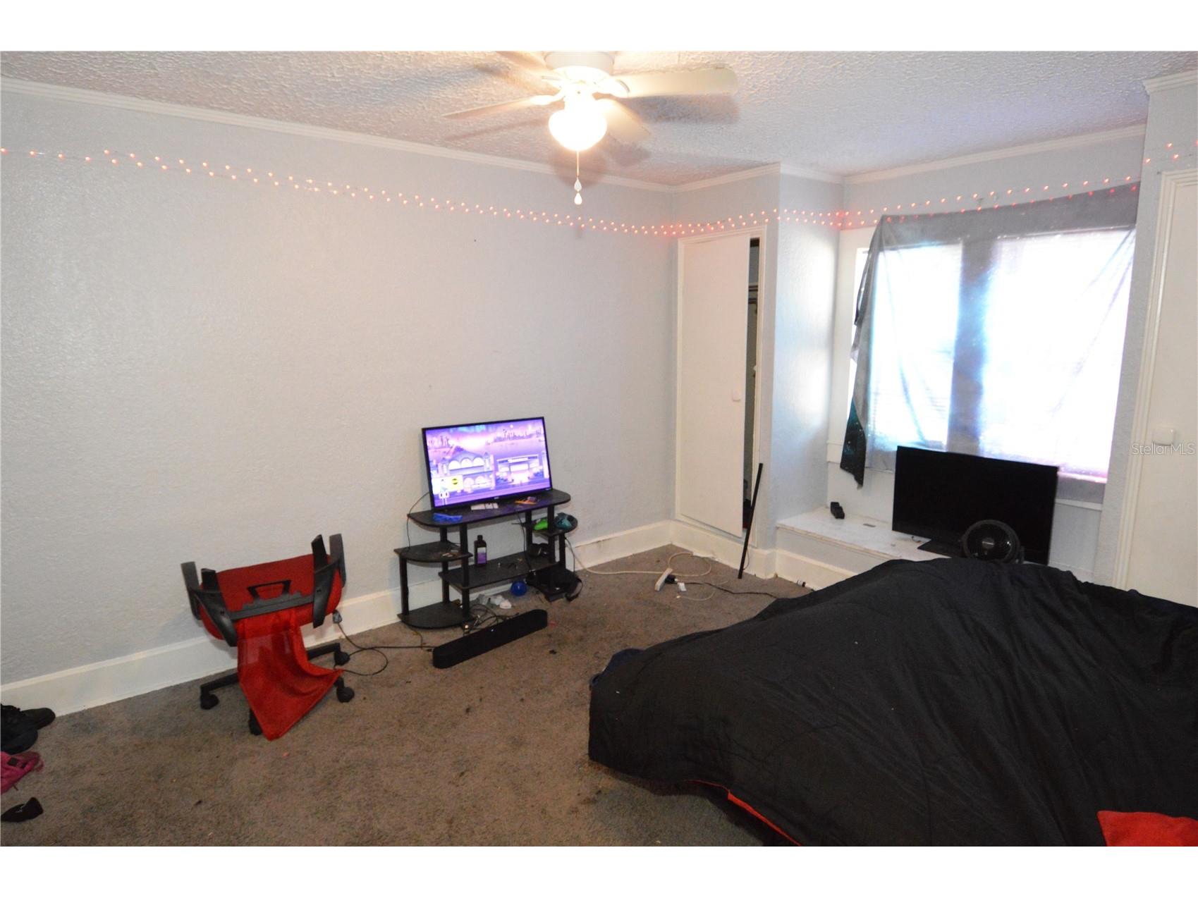 811 18th Avenue S Saint Petersburg FL 33705 TB8493787 image35