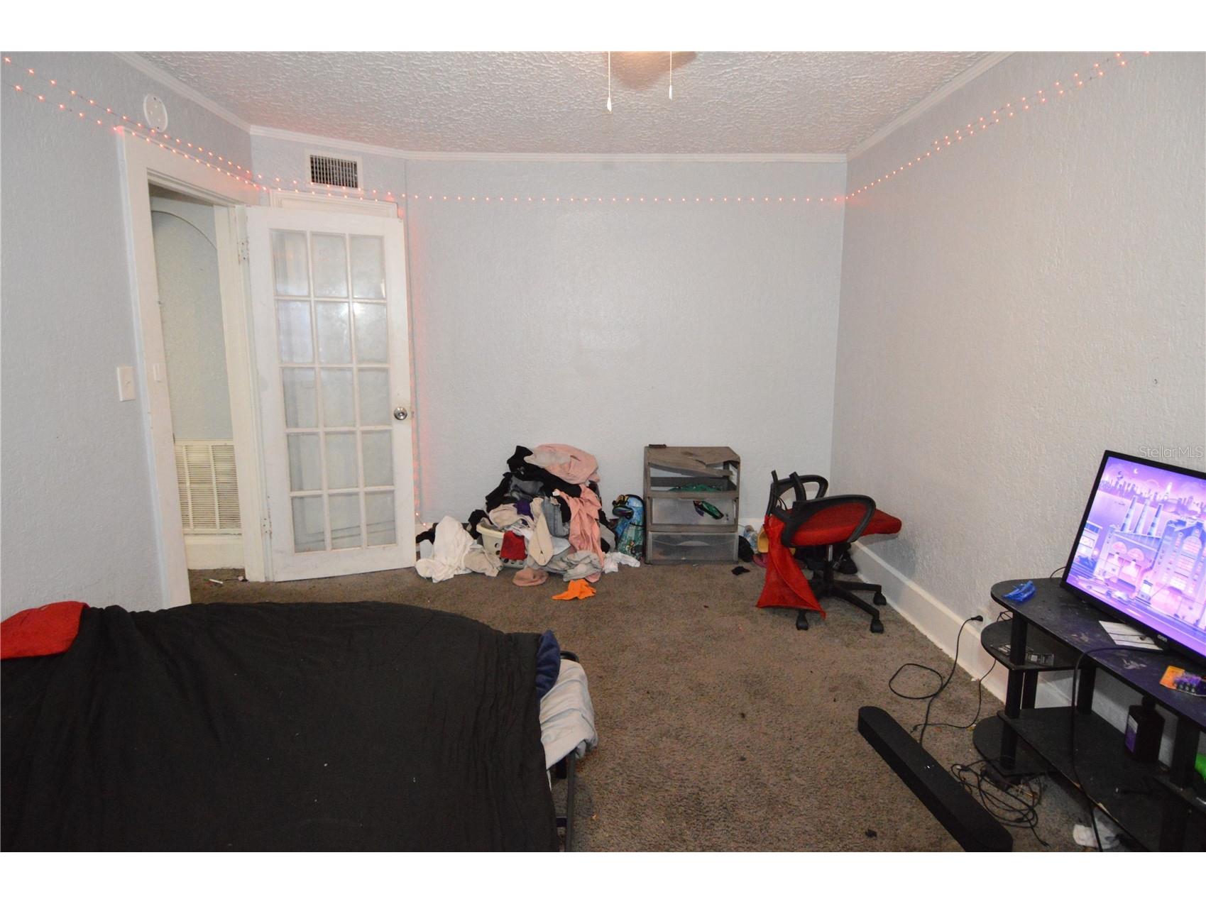 811 18th Avenue S Saint Petersburg FL 33705 TB8493787 image40