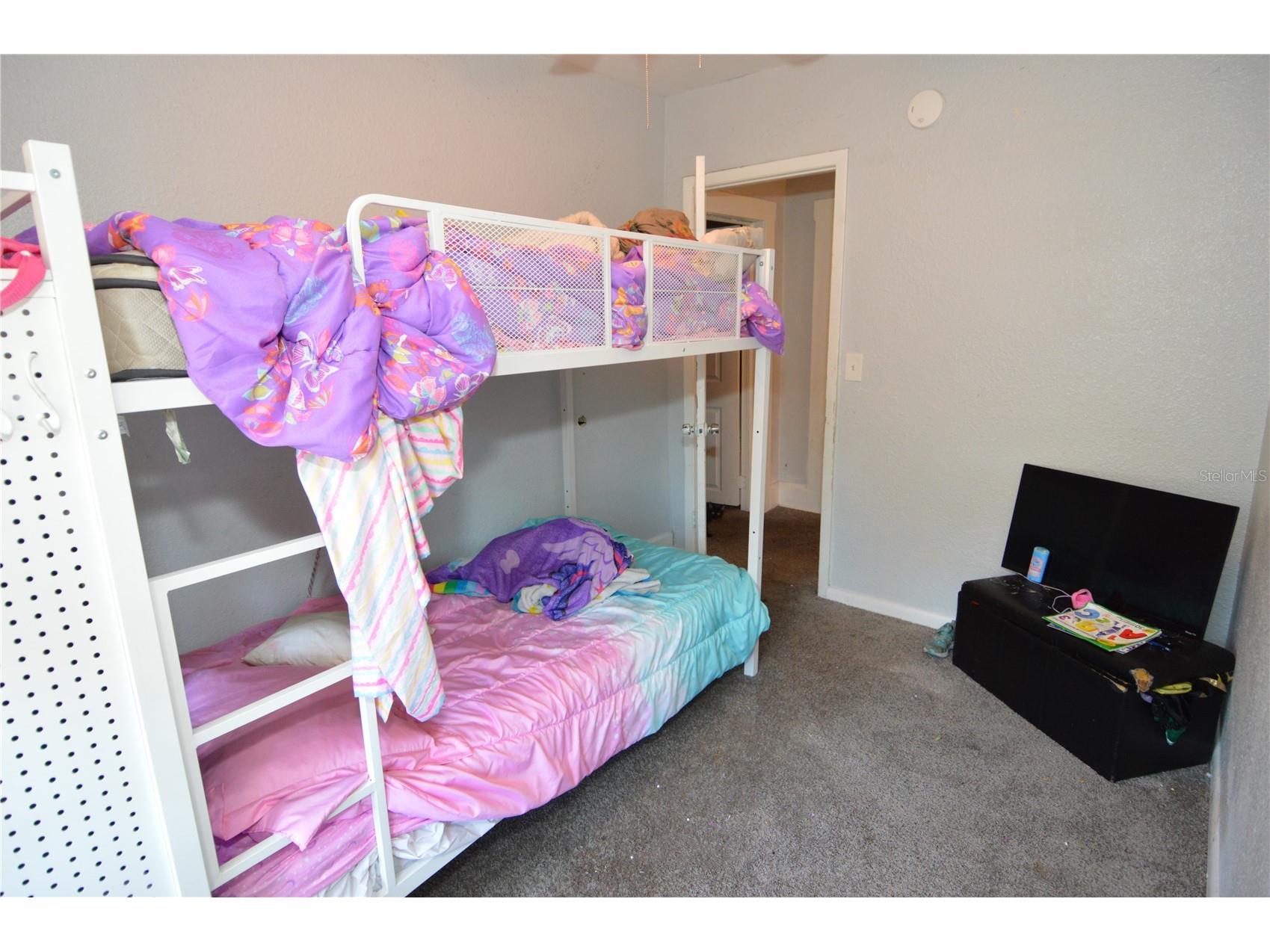 811 18th Avenue S Saint Petersburg FL 33705 TB8493787 image44