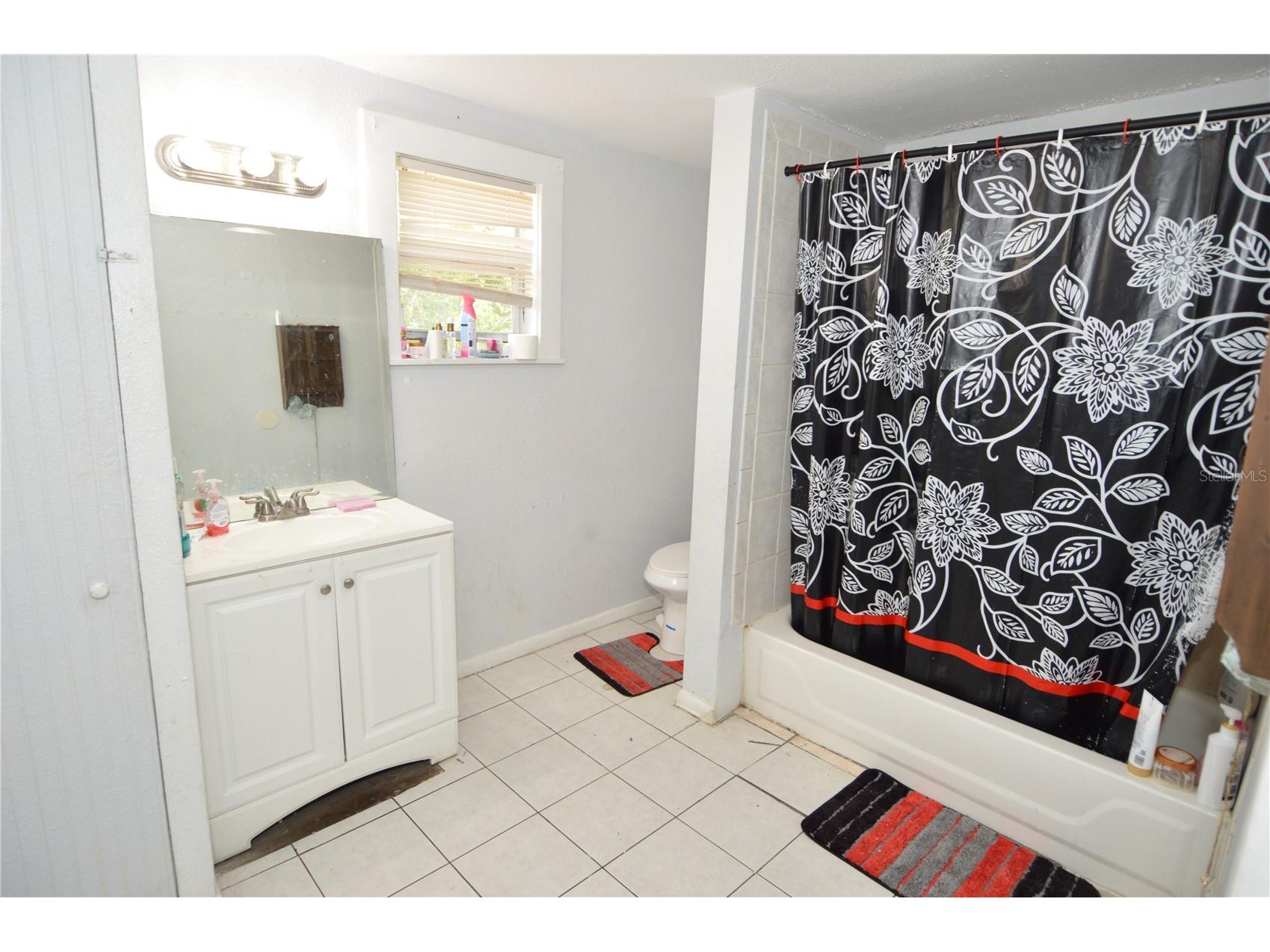 811 18th Avenue S Saint Petersburg FL 33705 TB8493787 image46