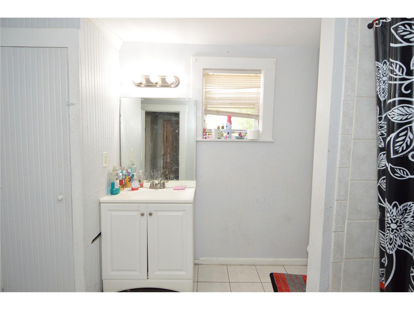 811 18th Avenue S Saint Petersburg FL 33705 TB8493787 image52