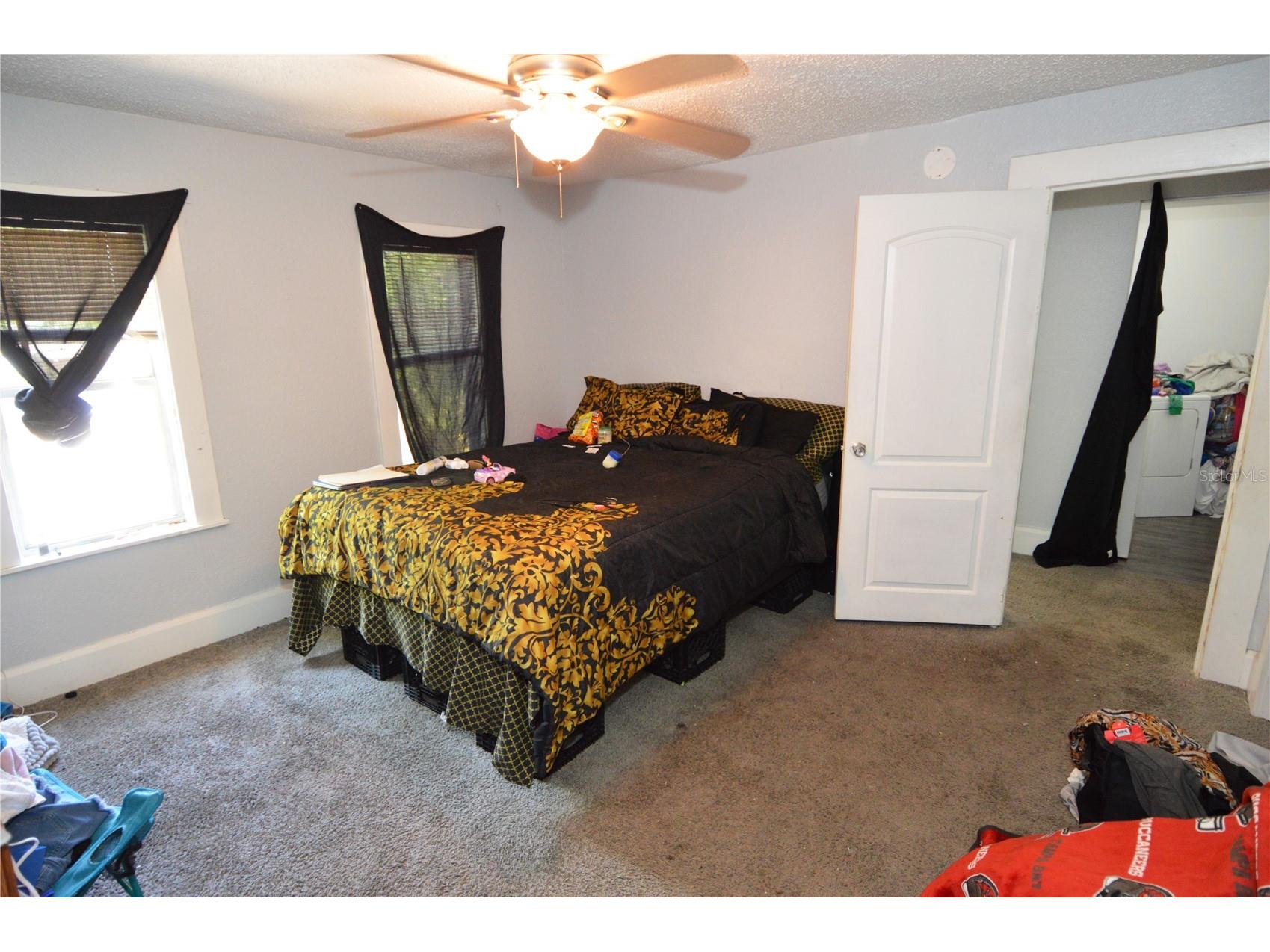 811 18th Avenue S Saint Petersburg FL 33705 TB8493787 image55