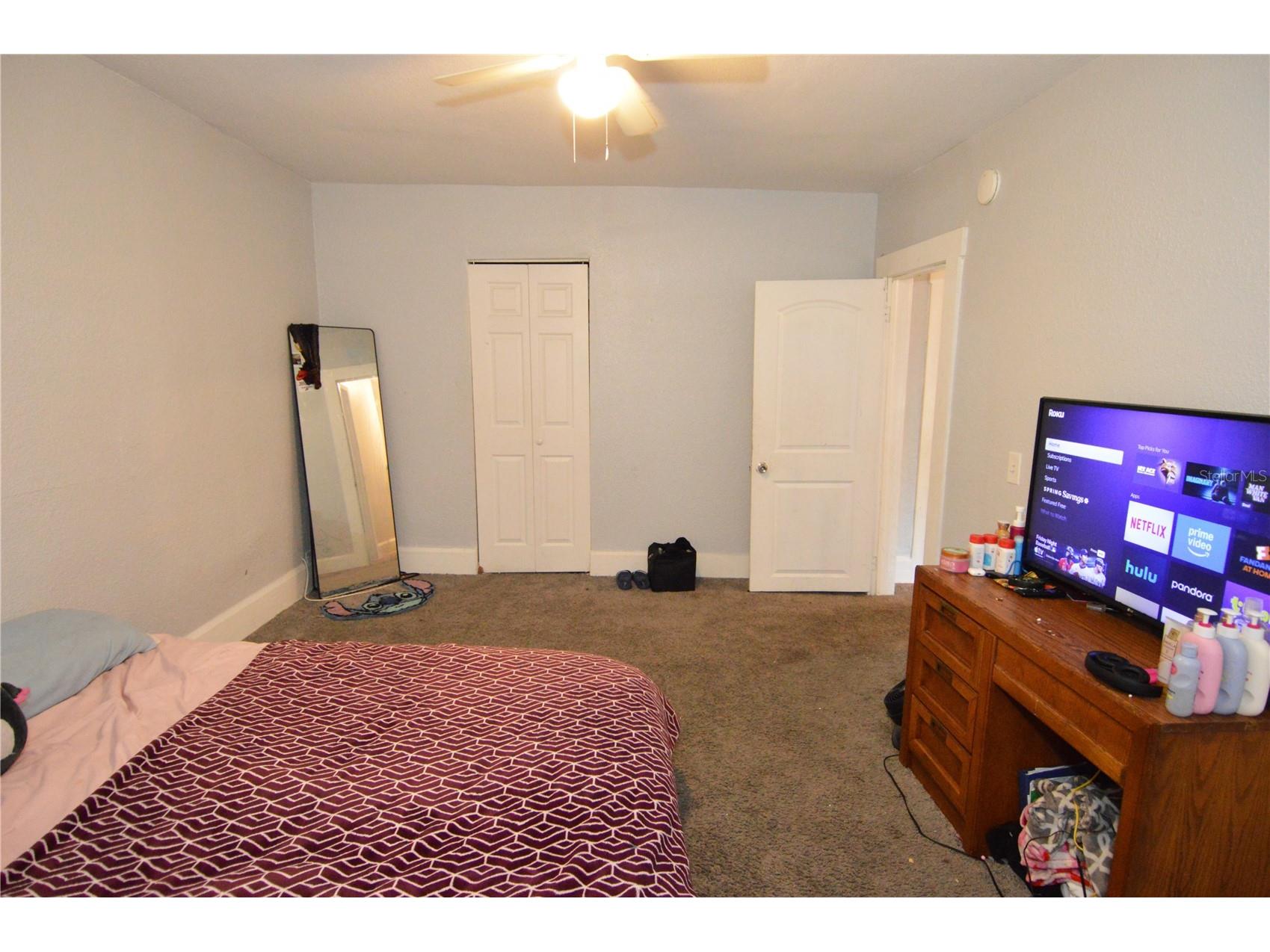 811 18th Avenue S Saint Petersburg FL 33705 TB8493787 image66