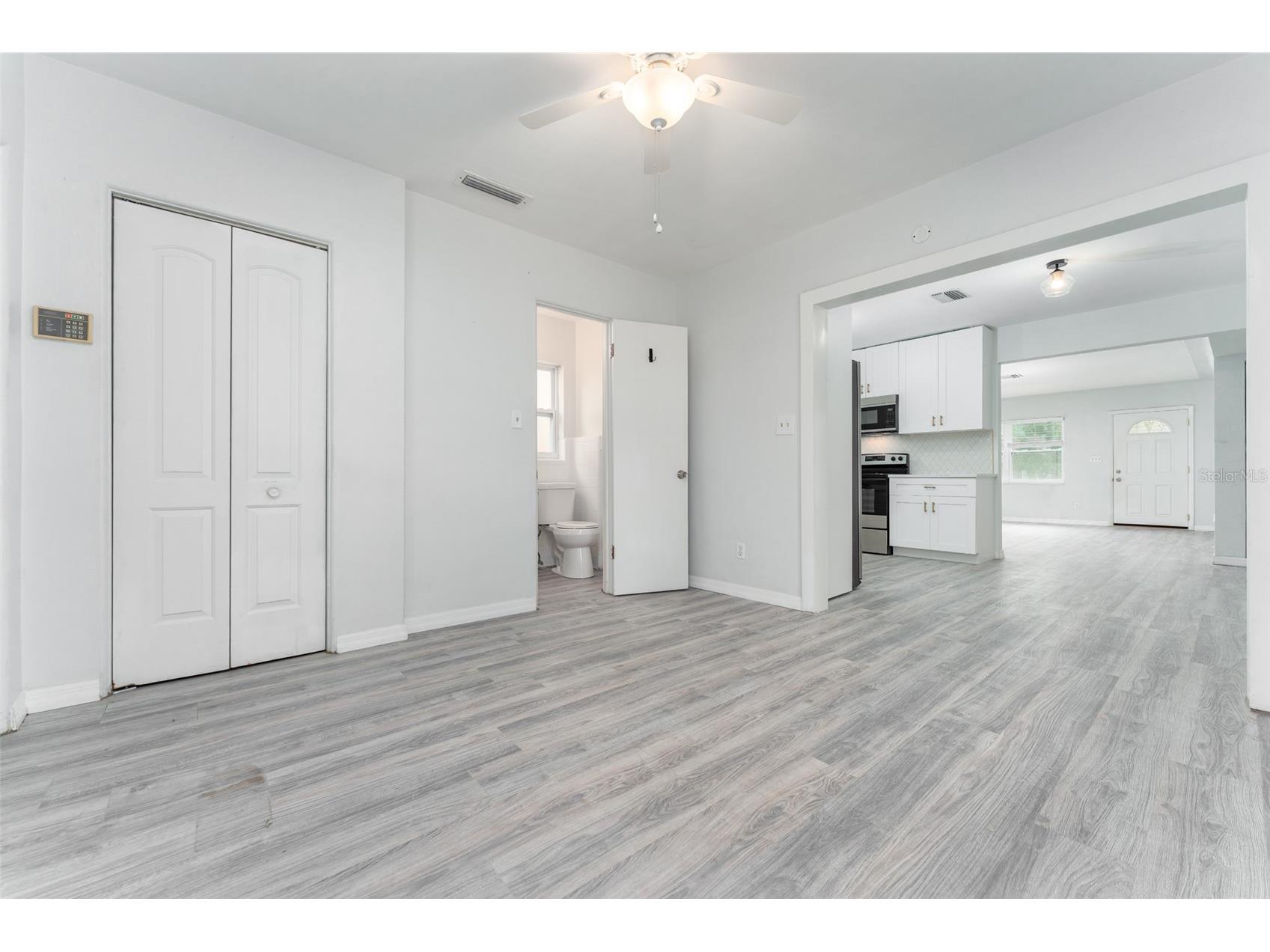 811 20th Avenue N Saint Petersburg FL 33704 TB8496950 image11