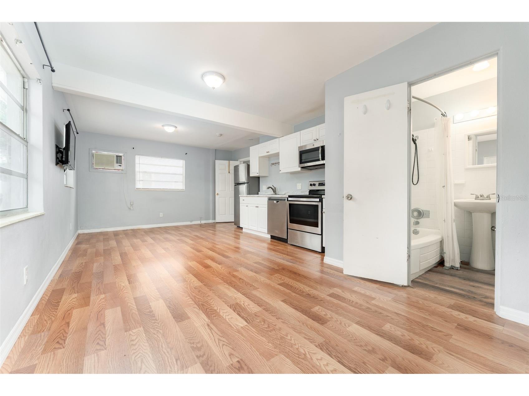 811 20th Avenue N Saint Petersburg FL 33704 TB8496950 image28