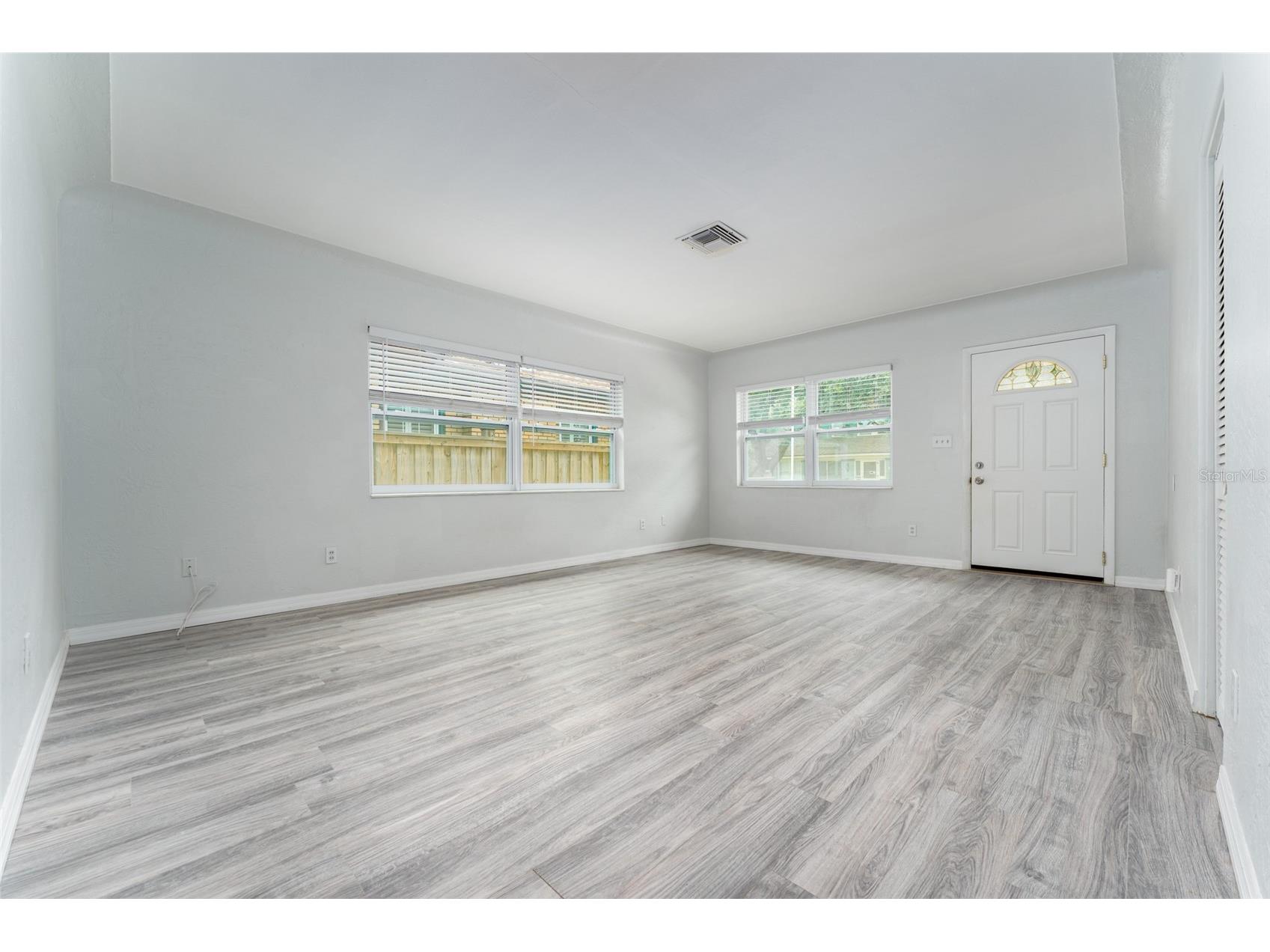 811 20th Avenue N Saint Petersburg FL 33704 TB8496950 image5