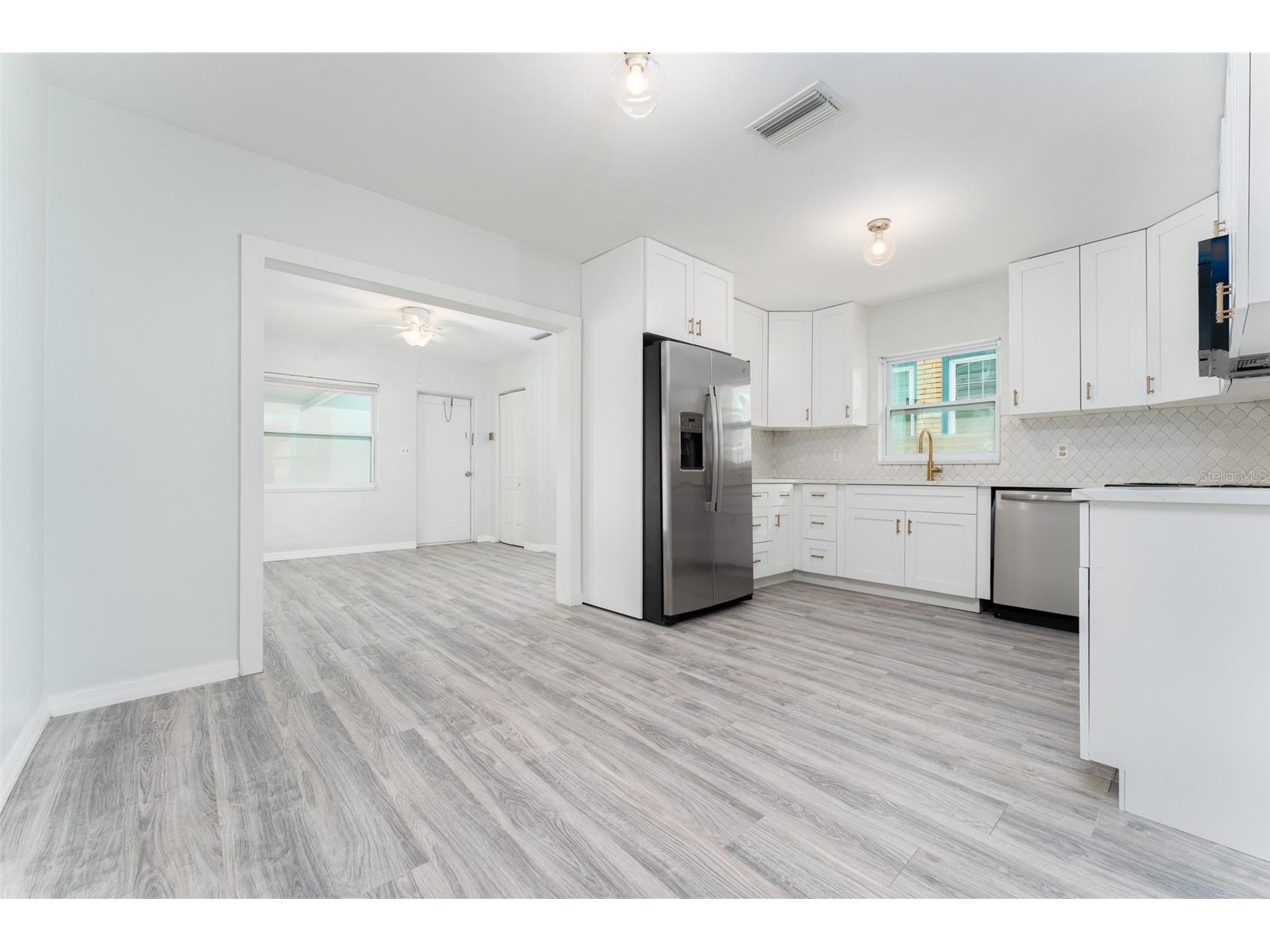 811 20th Avenue N Saint Petersburg FL 33704 TB8496950 image6
