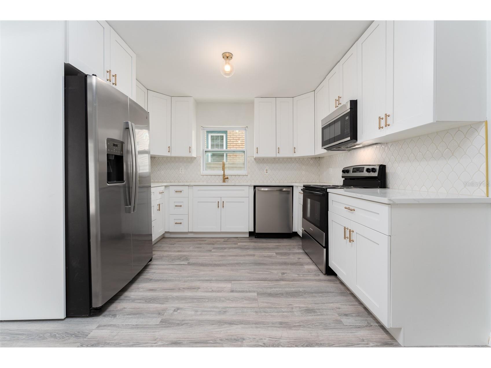811 20th Avenue N Saint Petersburg FL 33704 TB8496950 image8