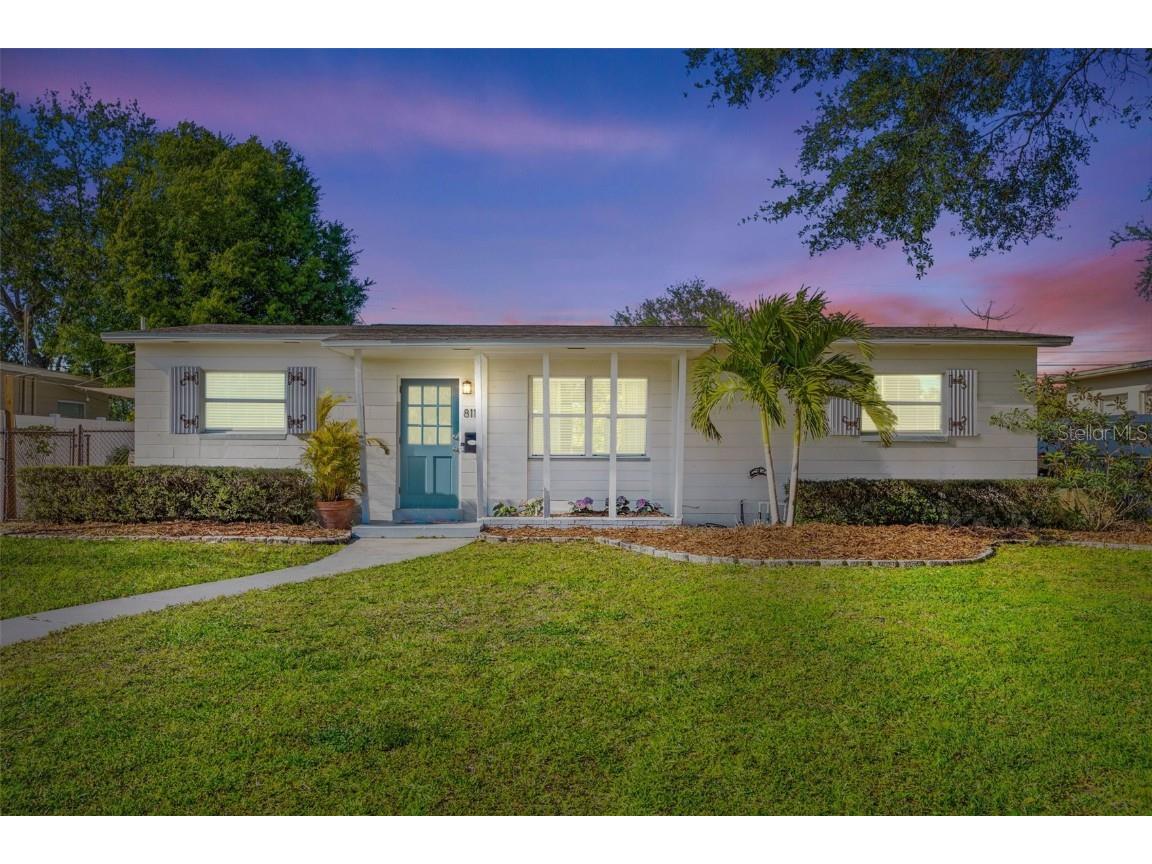 811 39th Avenue NE Saint Petersburg FL 33703 U8193549 image1