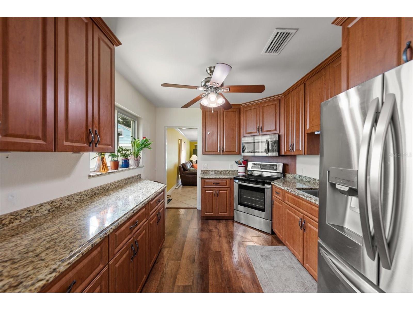 811 48th Avenue N Saint Petersburg FL 33703 W7885672 image10