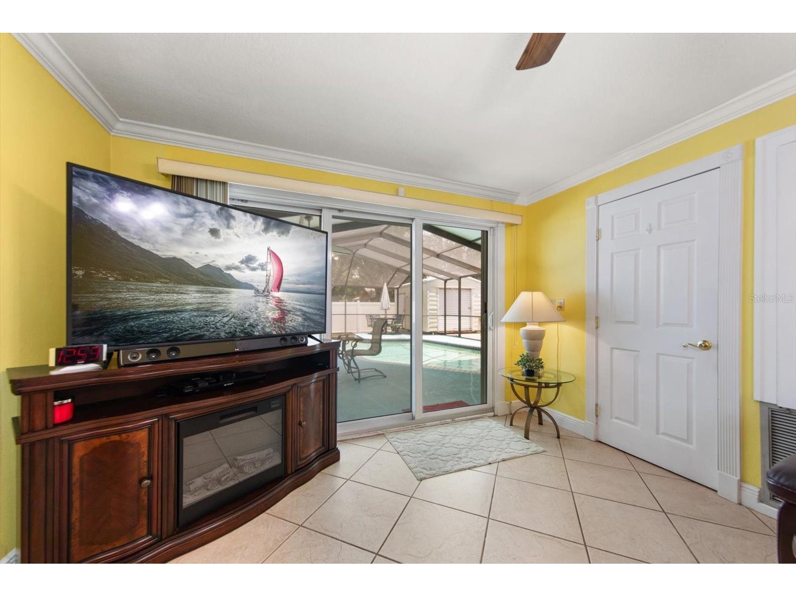 811 48th Avenue N Saint Petersburg FL 33703 W7885672 image12