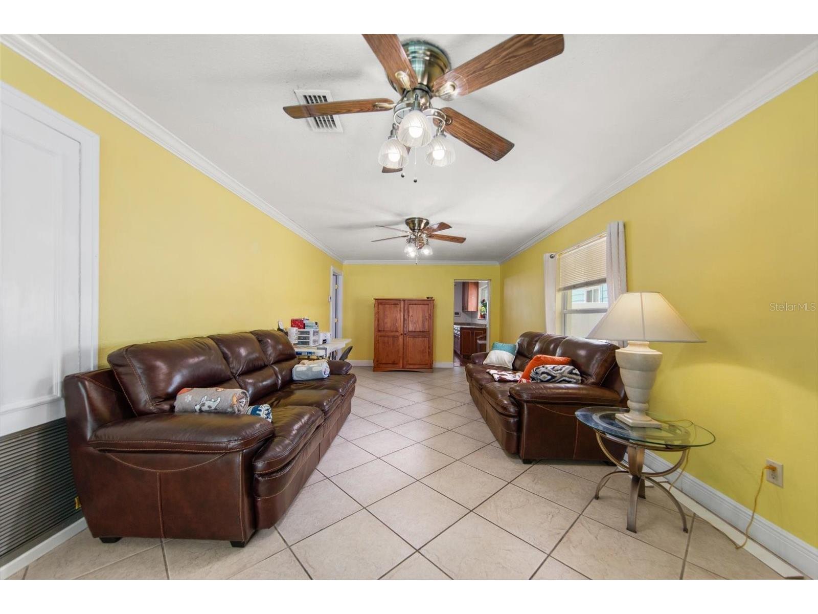 811 48th Avenue N Saint Petersburg FL 33703 W7885672 image14