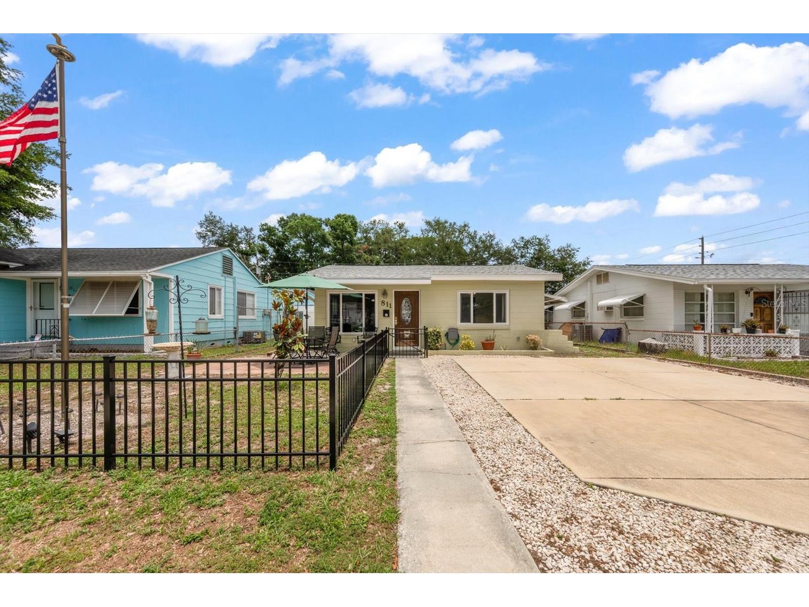 811 48th Avenue N Saint Petersburg FL 33703 W7885672 image2