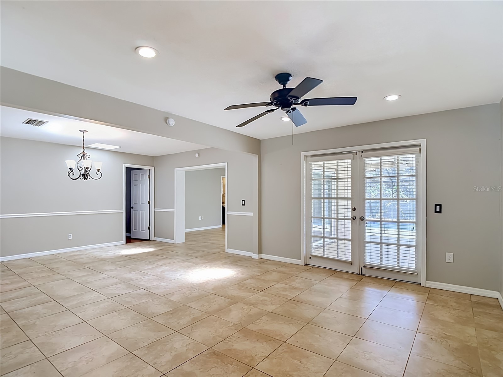 811 Ambassador Loop Tampa FL 33613 TB8508836 image11