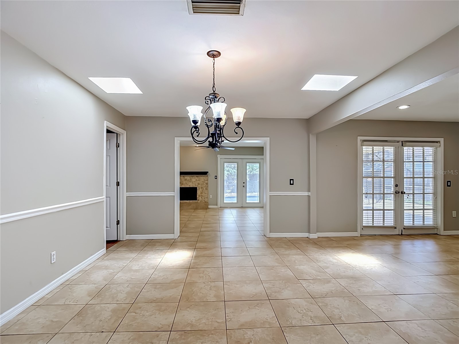 811 Ambassador Loop Tampa FL 33613 TB8508836 image21