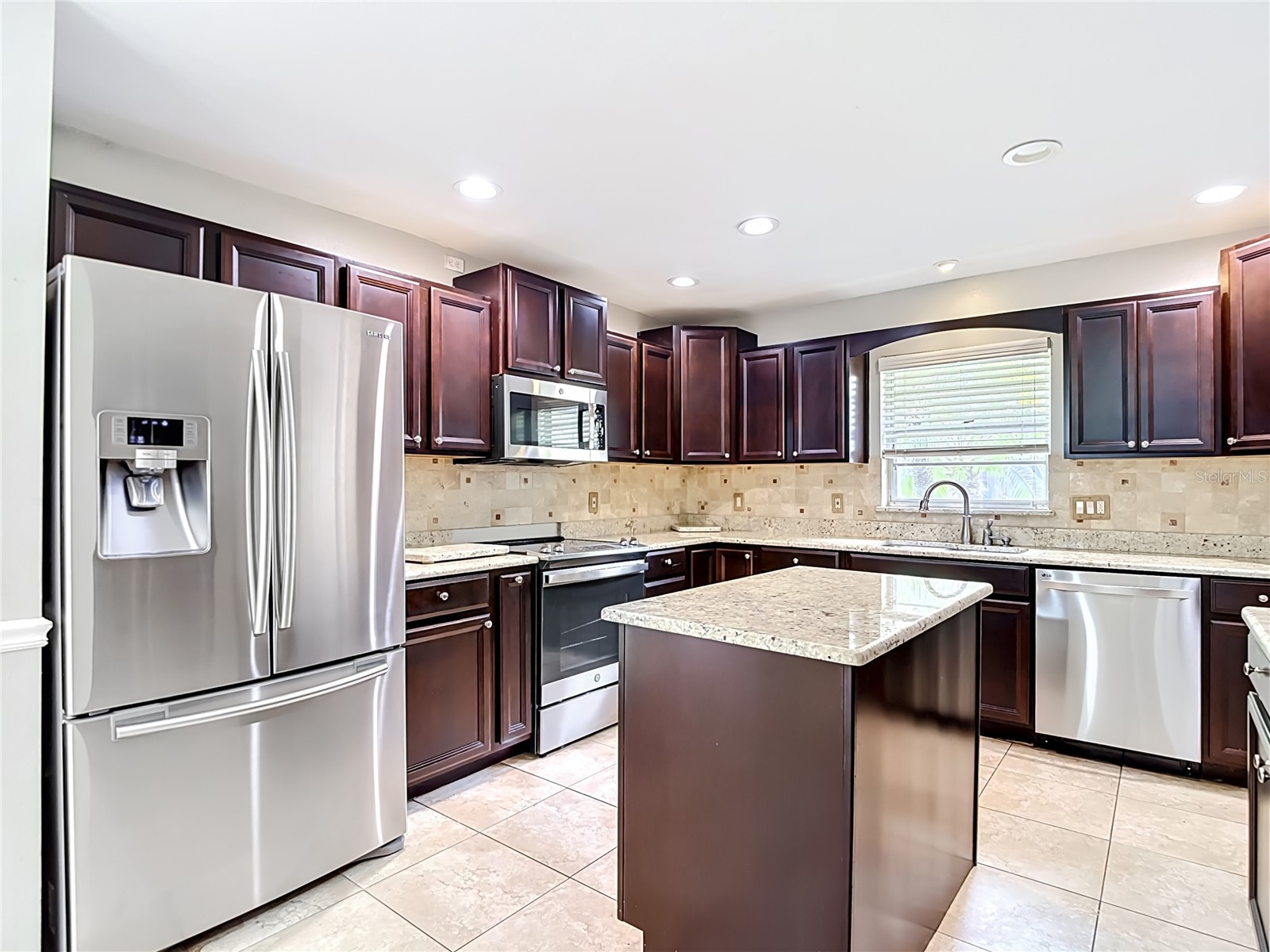 811 Ambassador Loop Tampa FL 33613 TB8508836 image23
