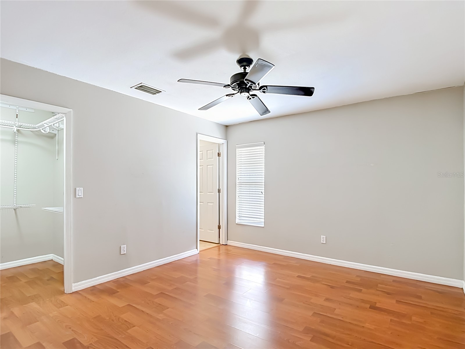 811 Ambassador Loop Tampa FL 33613 TB8508836 image39