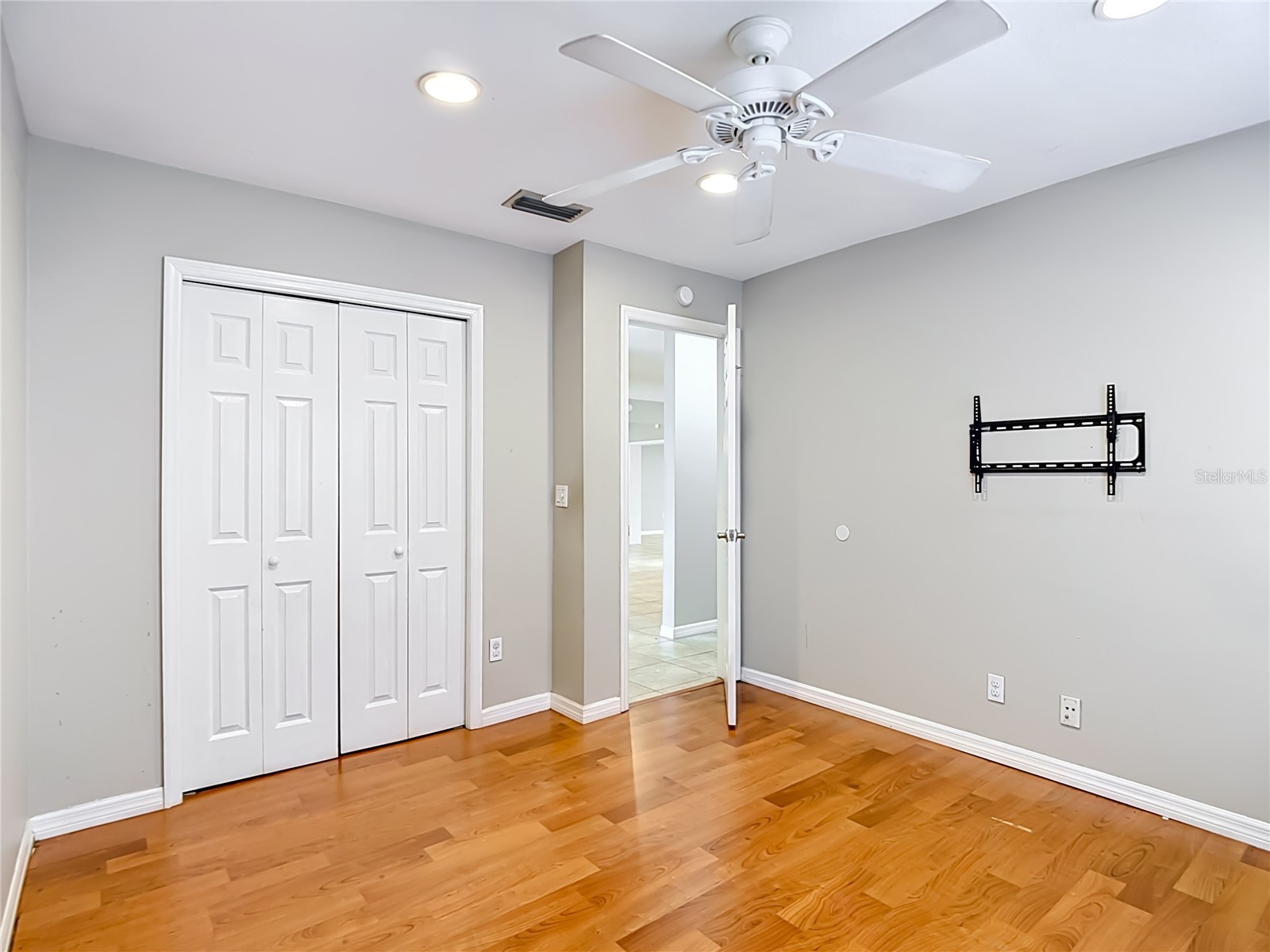811 Ambassador Loop Tampa FL 33613 TB8508836 image53