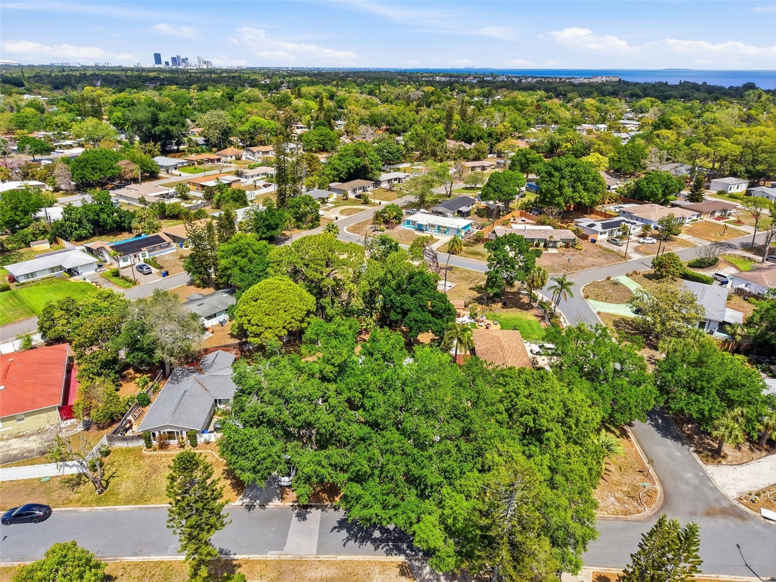 811 Bay Vista Boulevard S Saint Petersburg FL 33705 TB8494741 image29