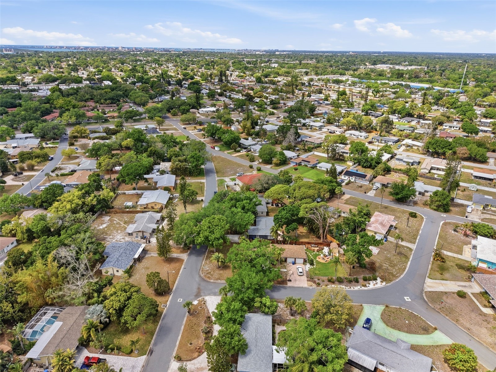 811 Bay Vista Boulevard S Saint Petersburg FL 33705 TB8494741 image32