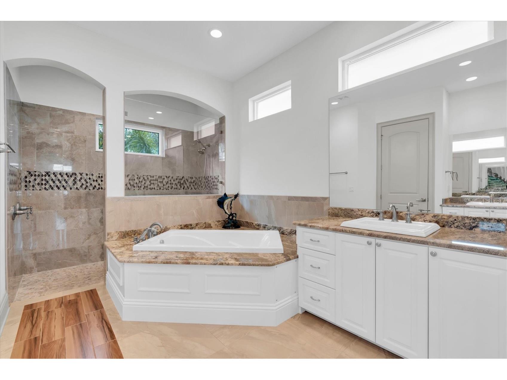 811 Birdie Way Apollo Beach FL 33572 W7886580 image17
