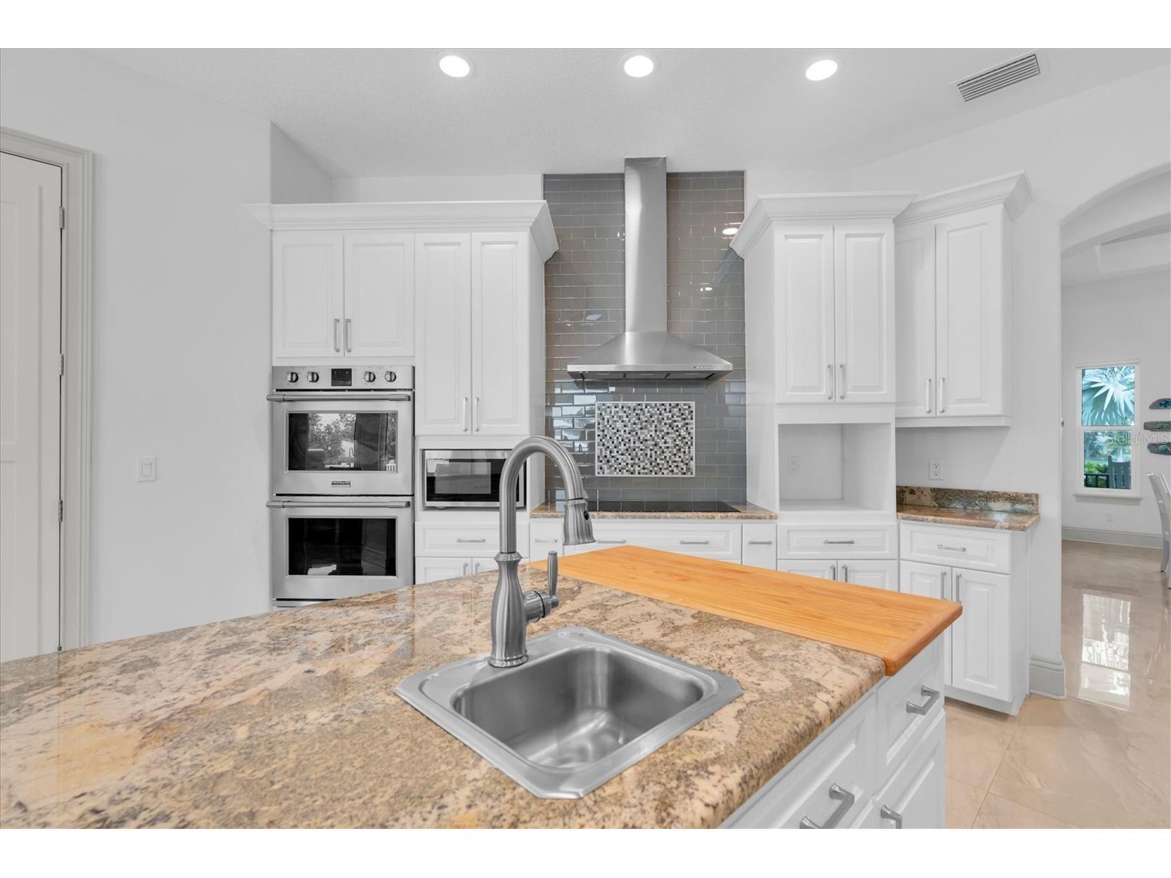 811 Birdie Way Apollo Beach FL 33572 W7886580 image9
