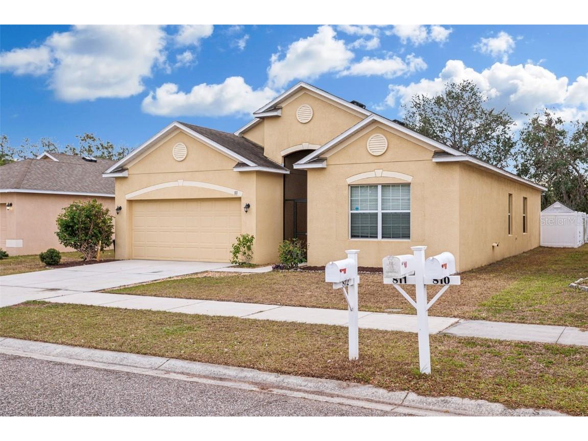 811 Brenton Leaf Drive Ruskin FL 33570 TB8339853 image1