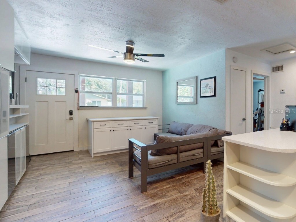 811 E 10th Avenue New Smyrna Beach FL 32169 O6332093 image3