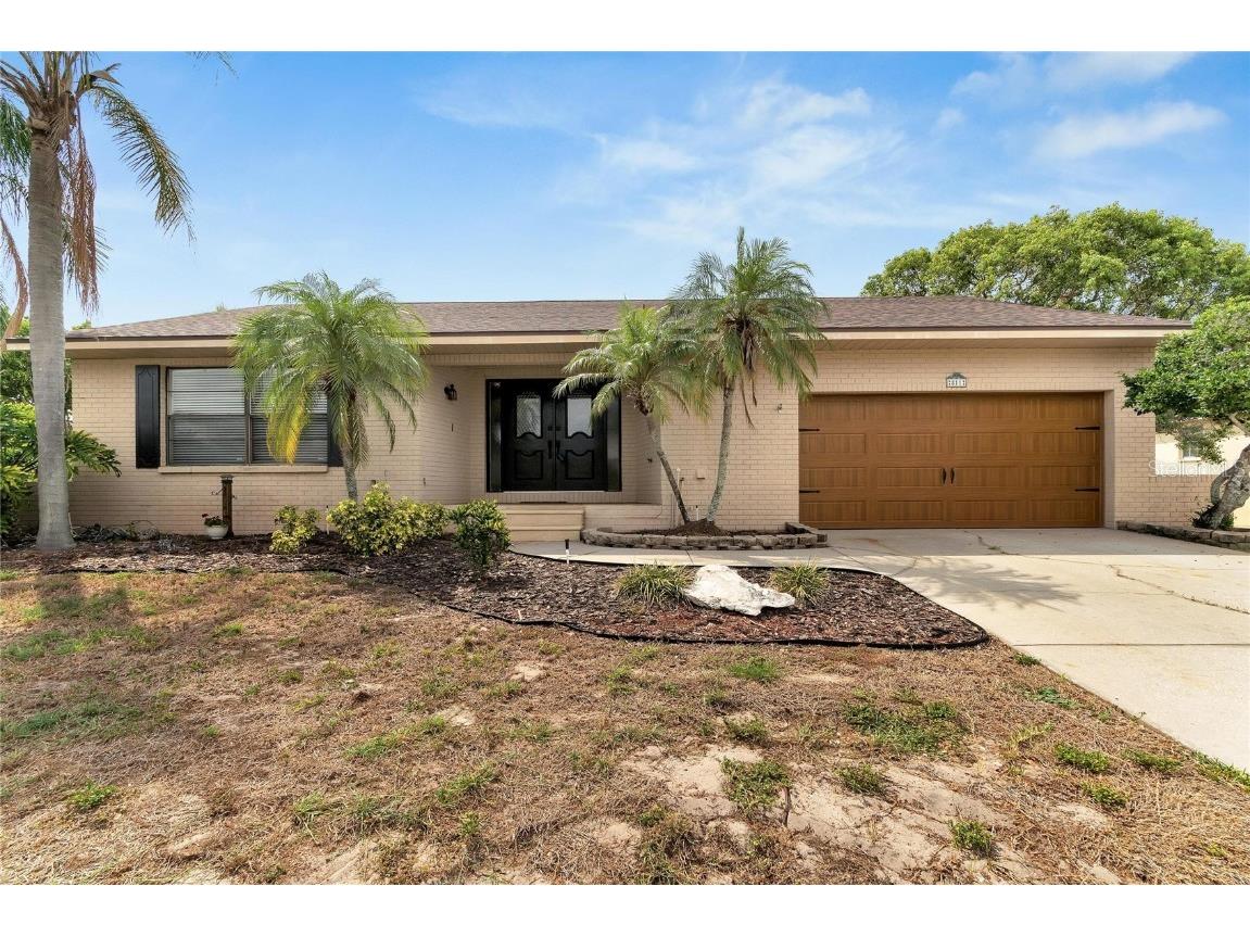 811 Eagle Lane Apollo Beach FL 33572 T3446105 image1