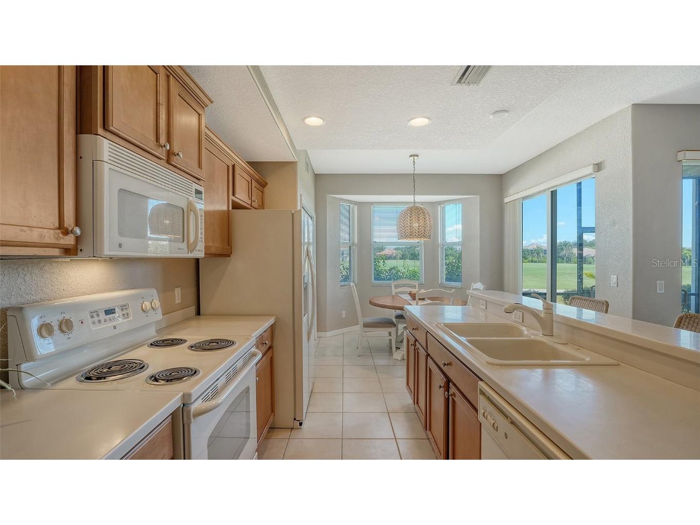 811 Fairwaycove Lane #107 Bradenton FL 34212 A4664614 image21