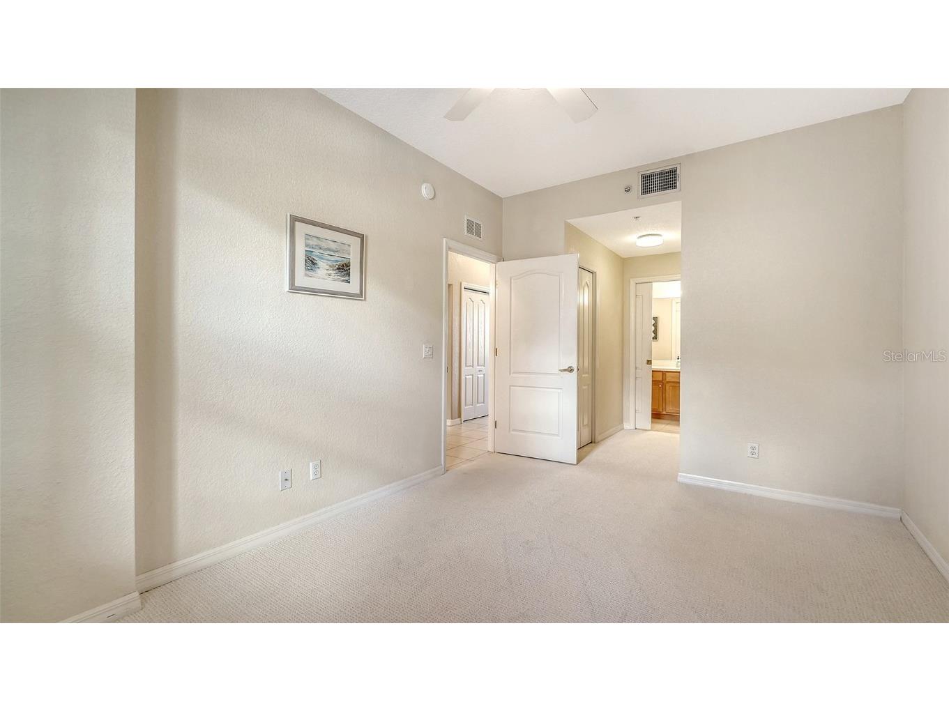 811 Fairwaycove Lane #107 Bradenton FL 34212 A4664614 image30