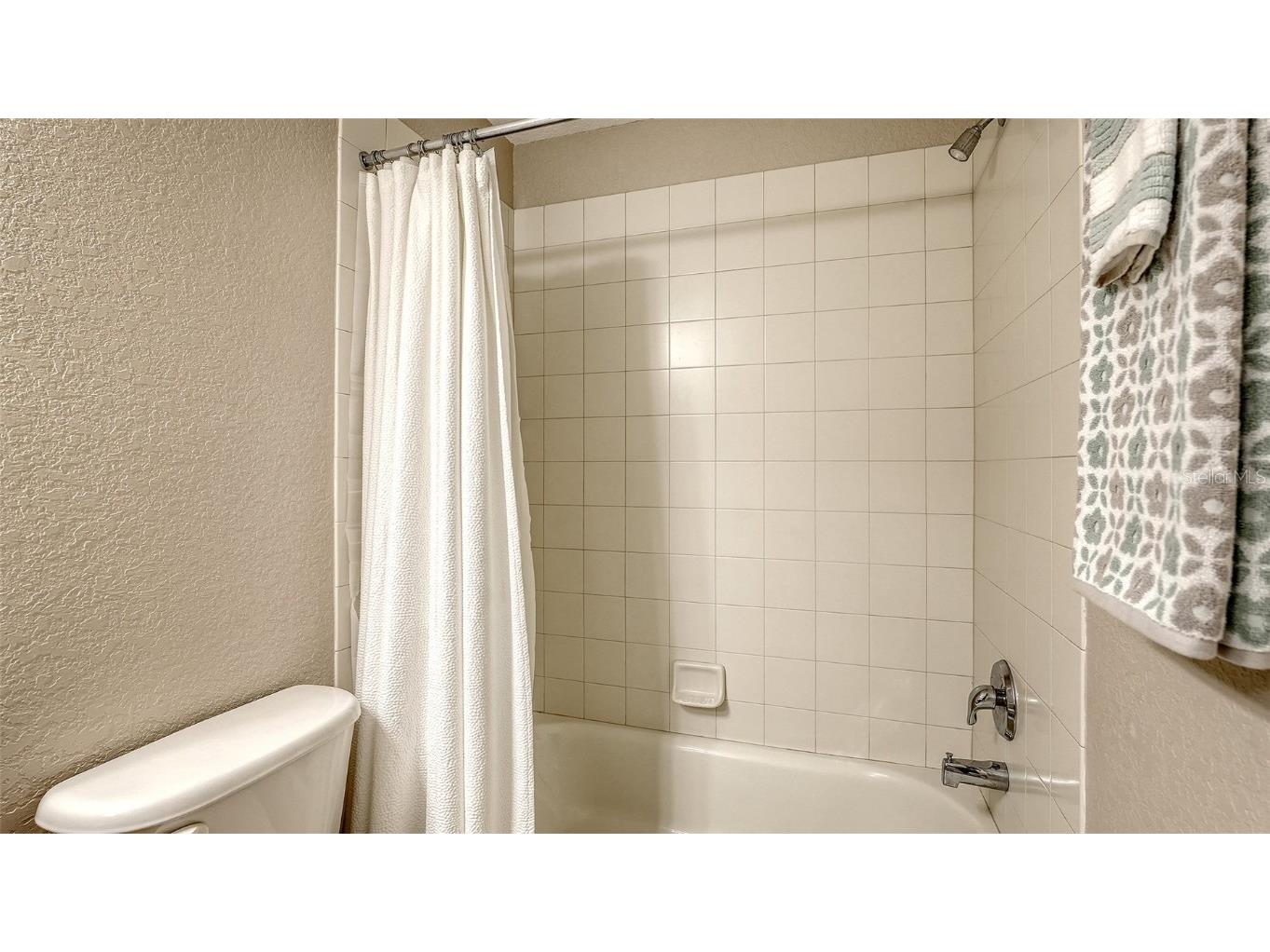 811 Fairwaycove Lane #107 Bradenton FL 34212 A4664614 image38