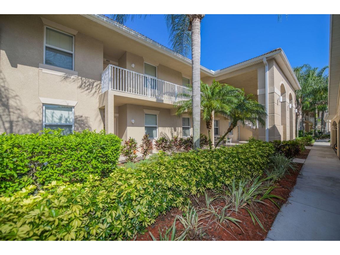 811 Fairwaycove Lane #107 Bradenton FL 34212 A4664614 image5