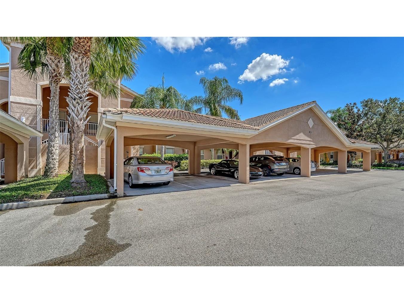 811 Fairwaycove Lane #107 Bradenton FL 34212 A4664614 image6