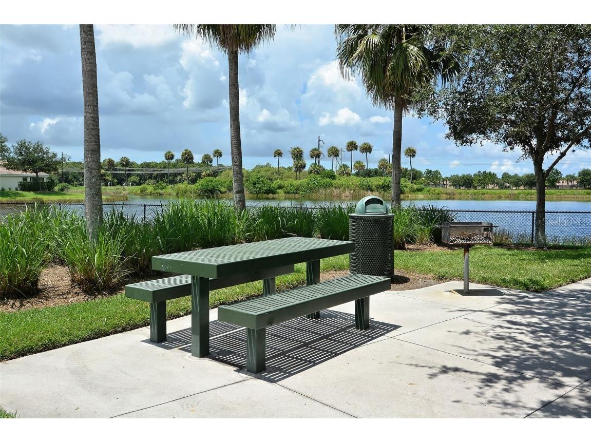 811 Fairwaycove Lane #107 Bradenton FL 34212 A4664614 image81