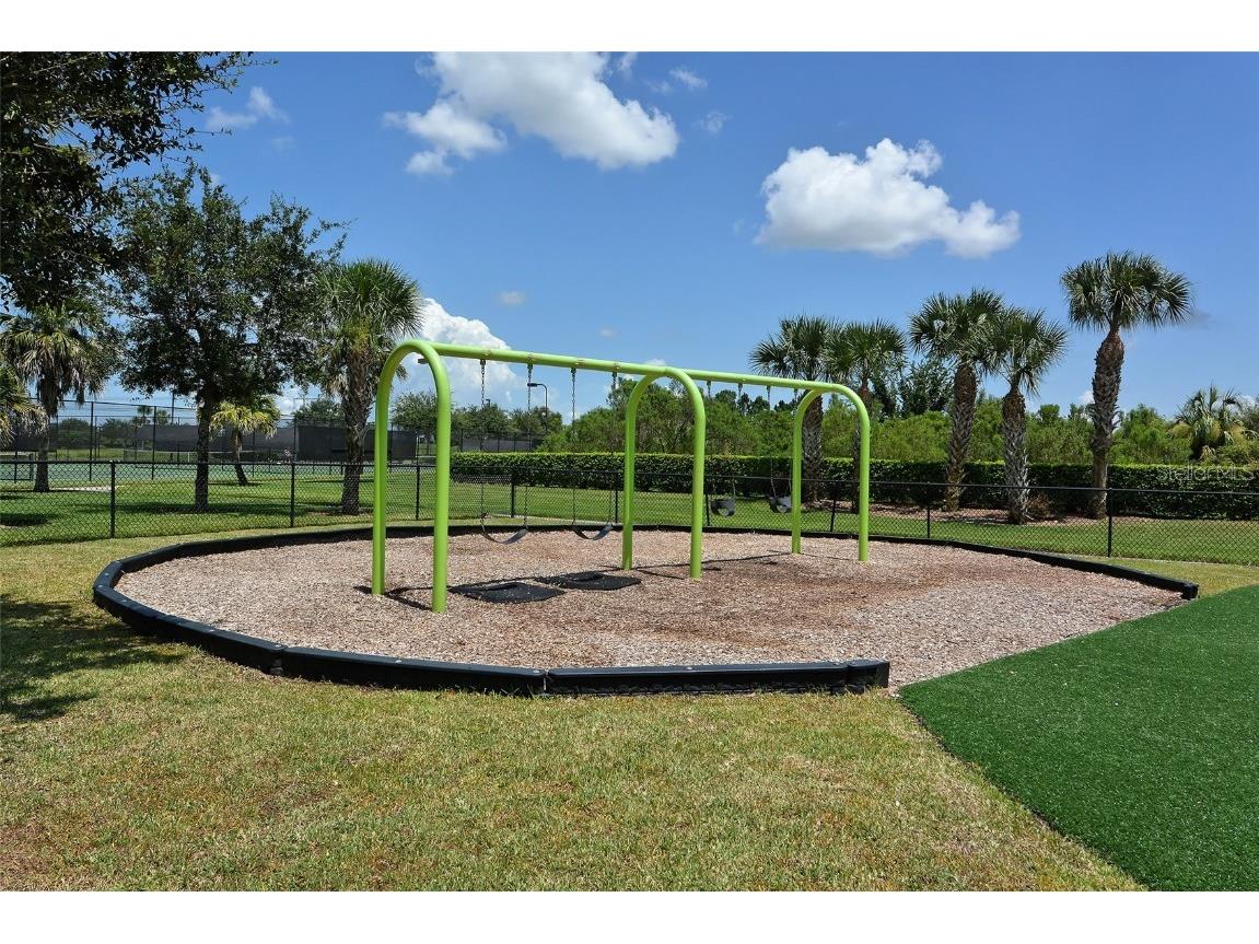 811 Fairwaycove Lane #107 Bradenton FL 34212 A4664614 image85