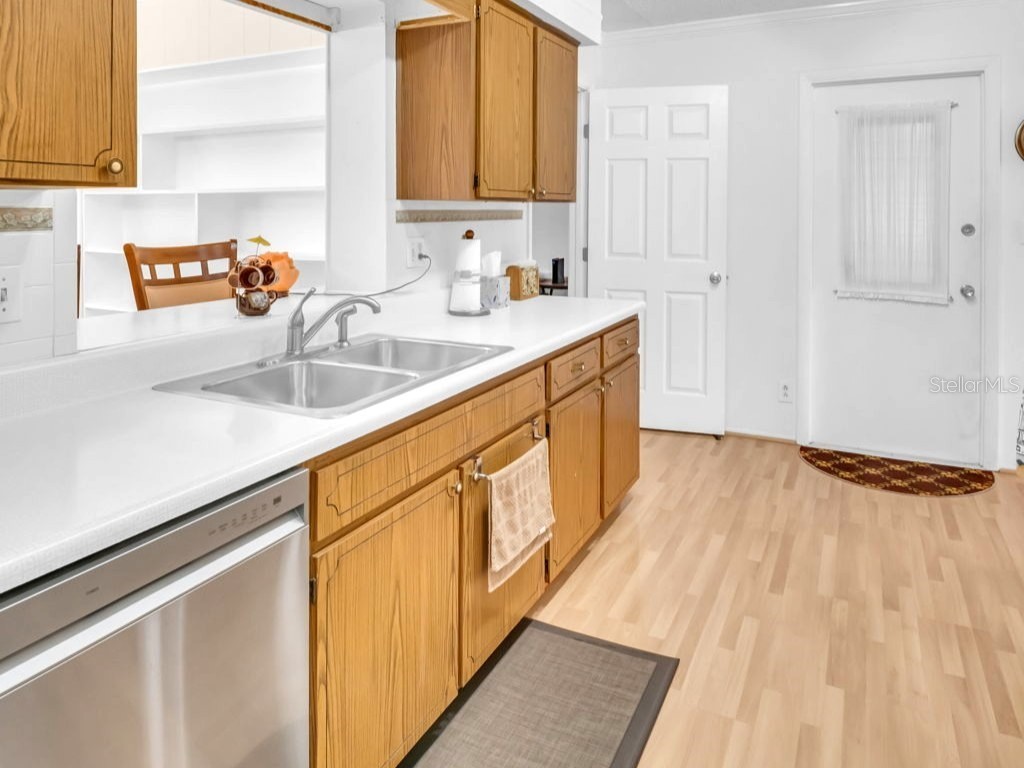 811 Helmsman Way Palm Harbor FL 34685 TB8475651 image15