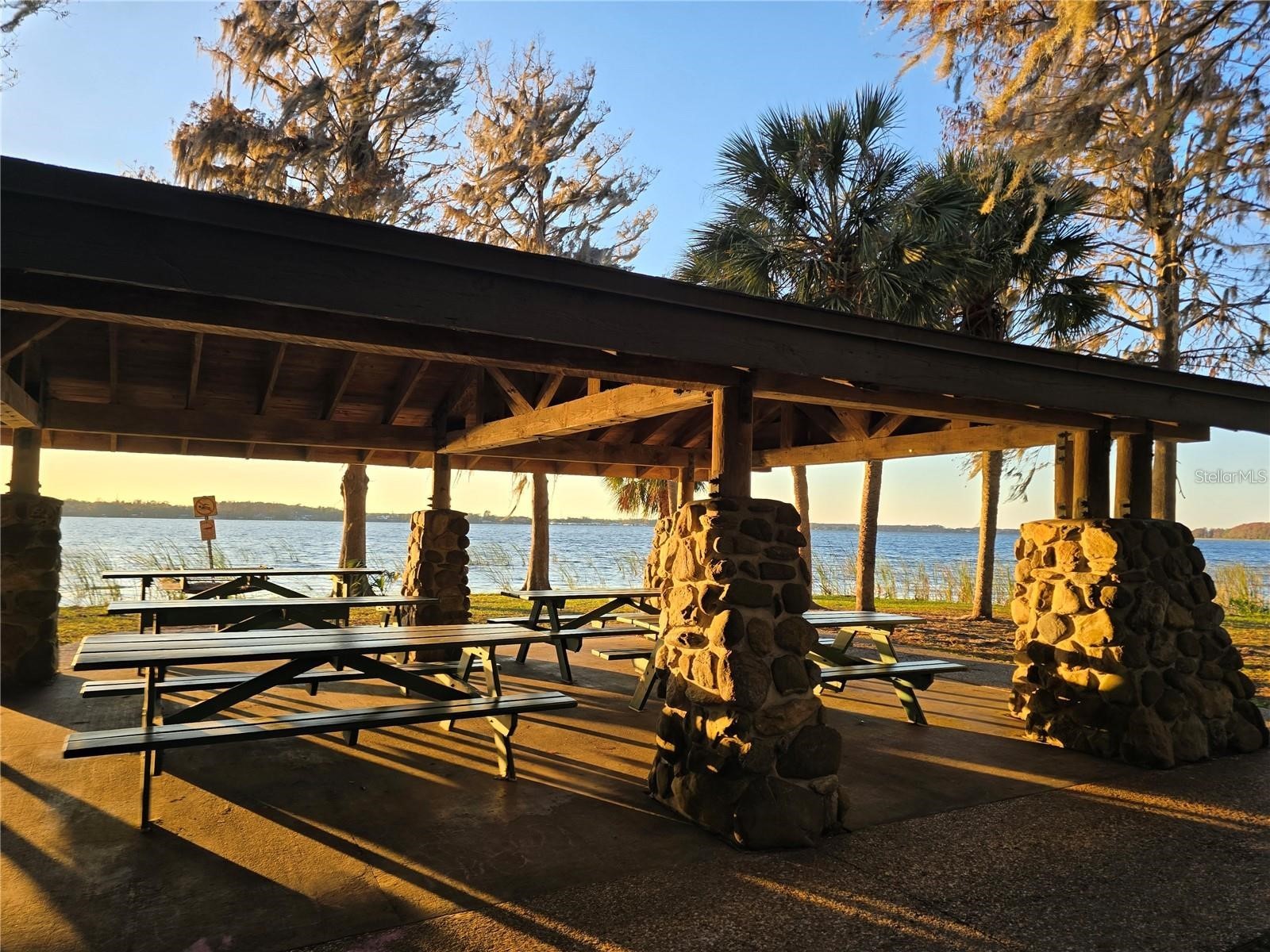 811 Helmsman Way Palm Harbor FL 34685 TB8475651 image54