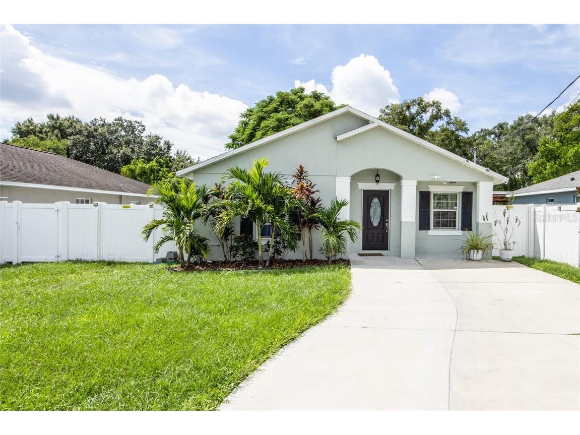 811 Hoffman Boulevard Tampa FL 33612 T3532956 image1