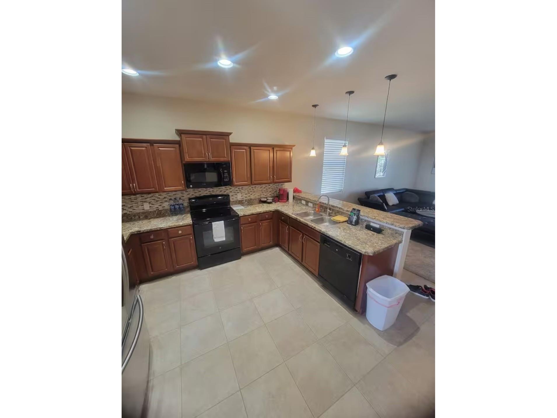 811 Krenson Woods Lane Lakeland FL 33813 L4962275 image4