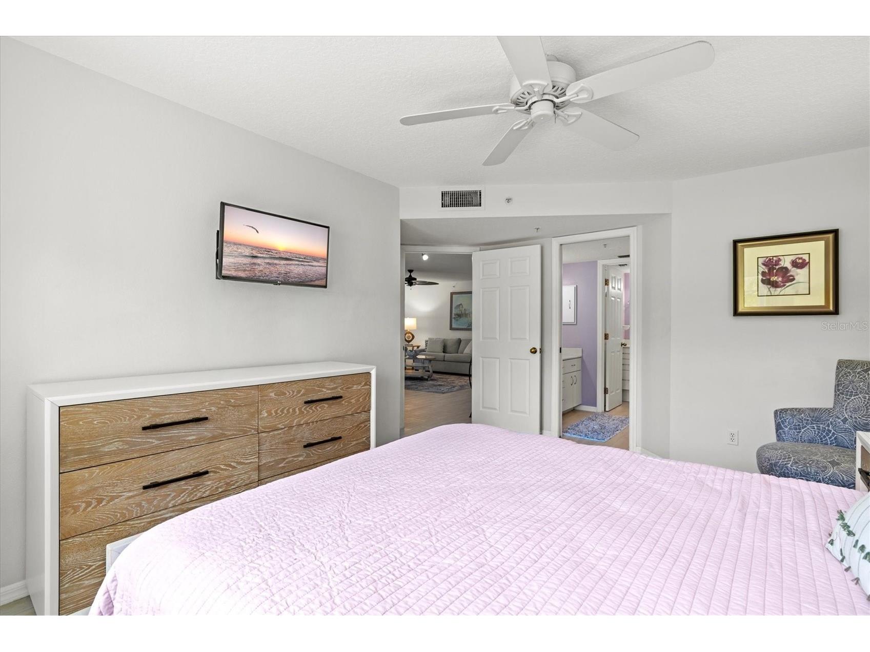811 Montrose Drive #103 Venice FL 34293 N6143916 image25