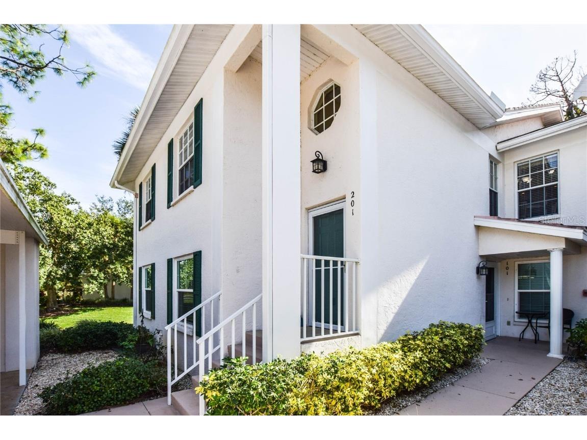 811 Montrose Drive #201 Venice FL 34293 N6128182 image1
