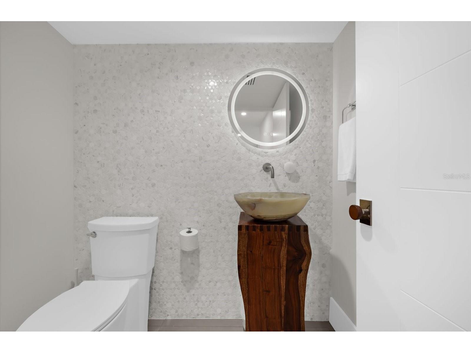 811 N Shore Drive Anna Maria FL 34216 A4684895 image19
