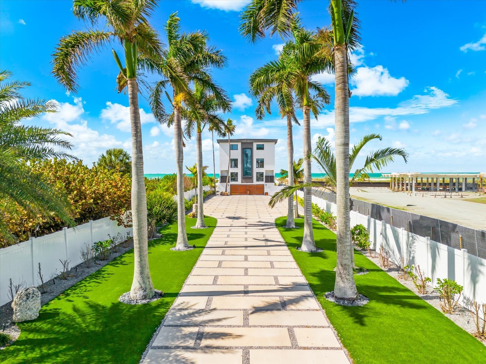 811 N Shore Drive Anna Maria FL 34216 A4684895 image2
