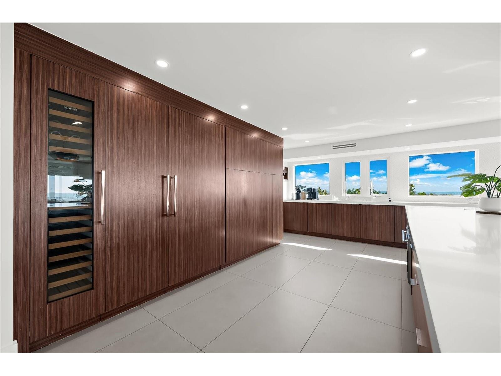 811 N Shore Drive Anna Maria FL 34216 A4684895 image30