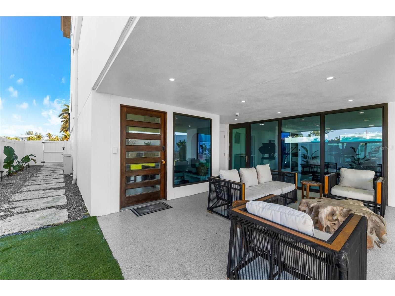 811 N Shore Drive Anna Maria FL 34216 A4684895 image9